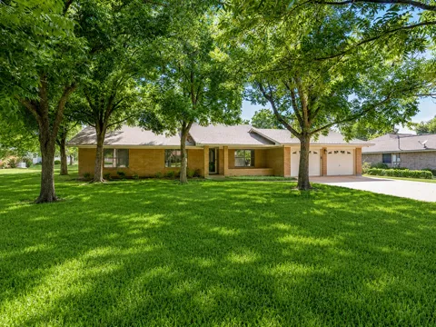2707 North Drive