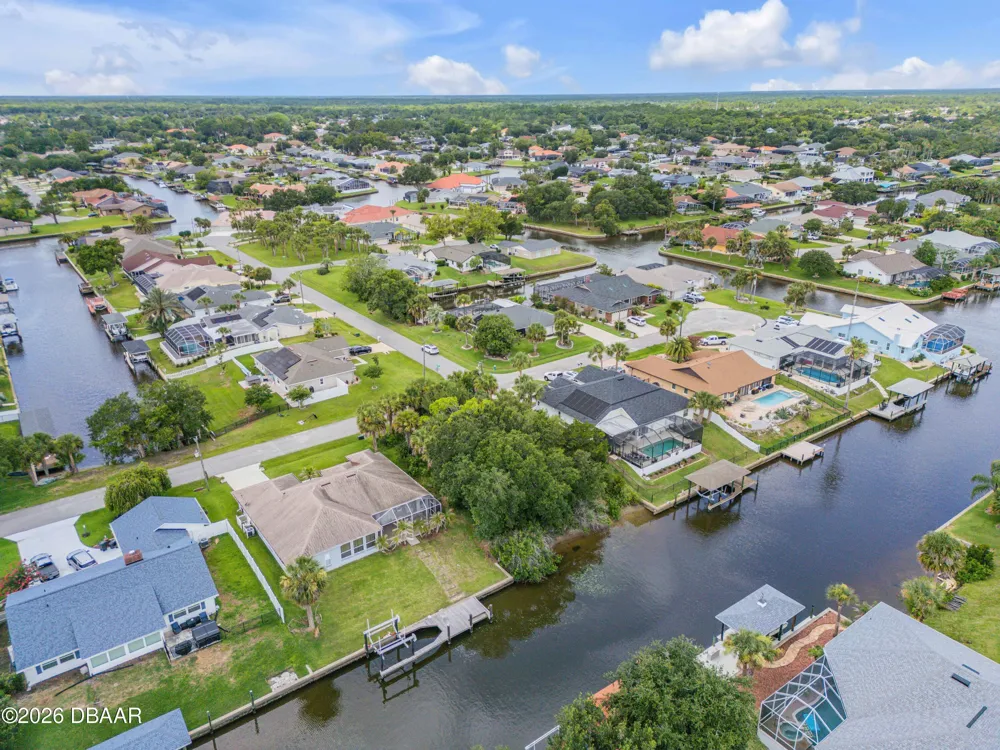 9 Christopher Court Palm Coast, FL 32137