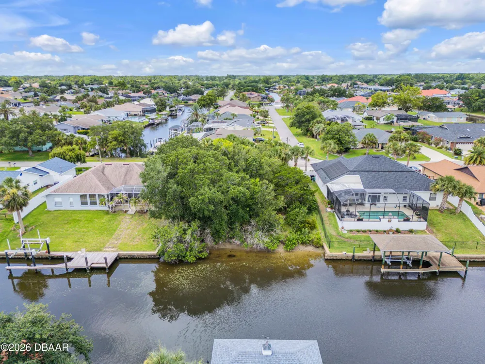 9 Christopher Court Palm Coast, FL 32137