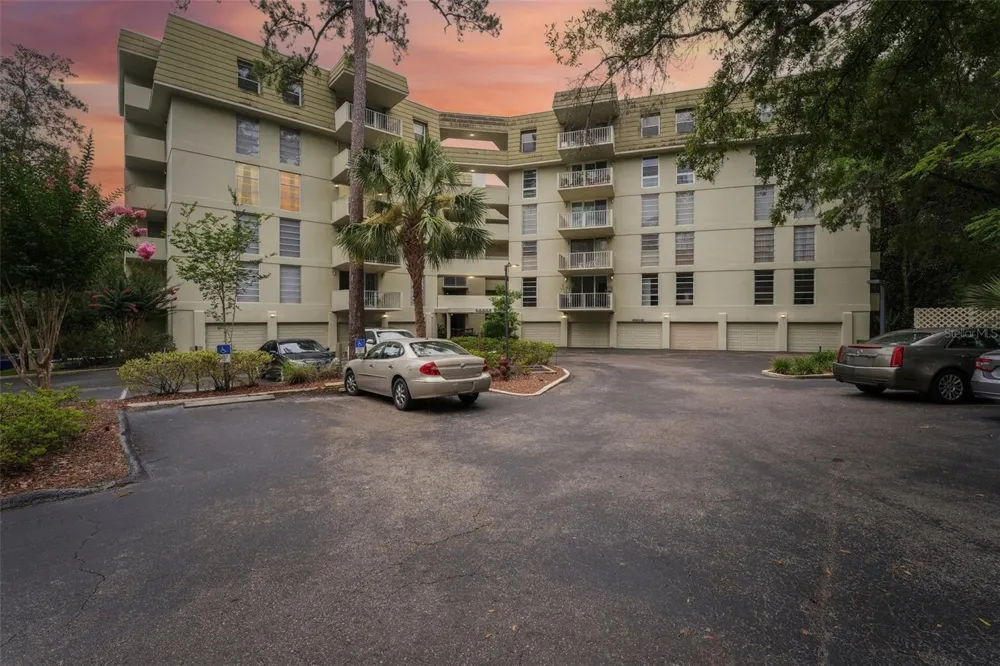 1717 NW 23RD AVENUE #4E Gainesville, FL 32605