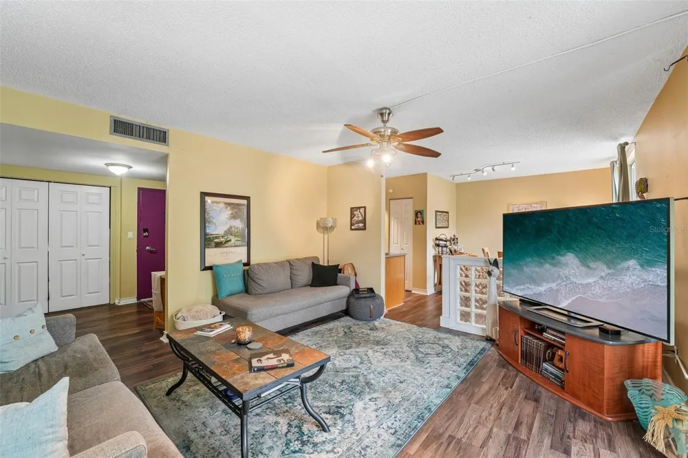 1717 NW 23RD AVENUE #4E Gainesville, FL 32605