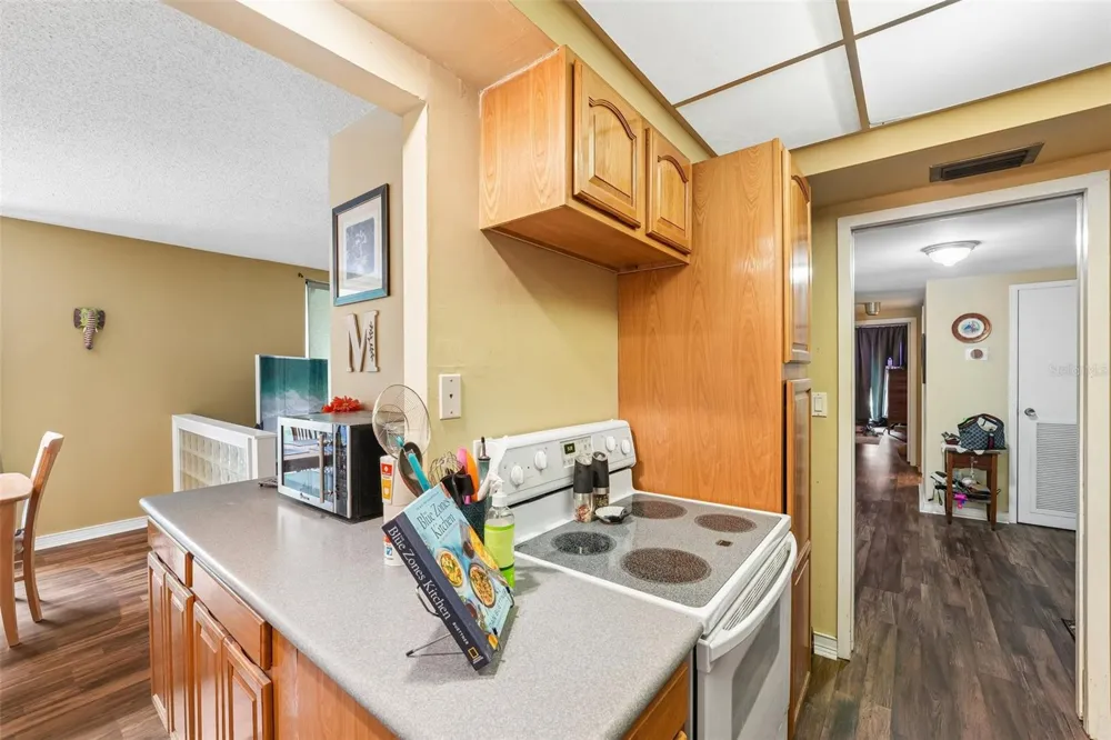 1717 NW 23RD AVENUE #4E Gainesville, FL 32605