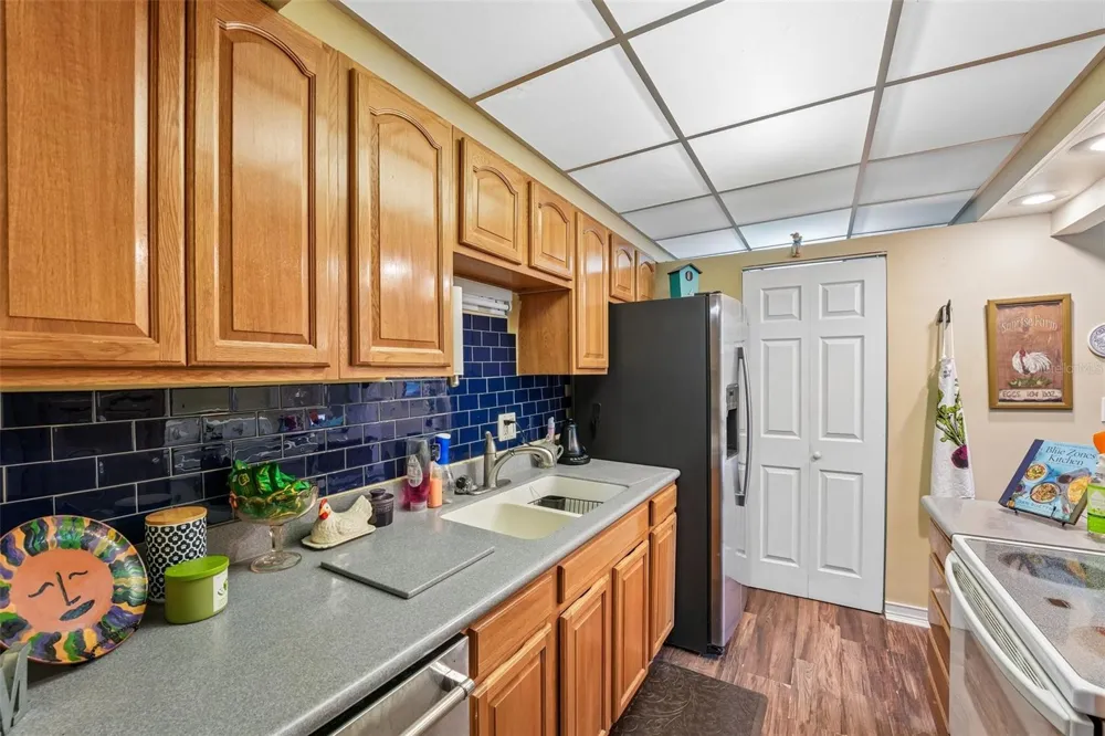 1717 NW 23RD AVENUE #4E Gainesville, FL 32605