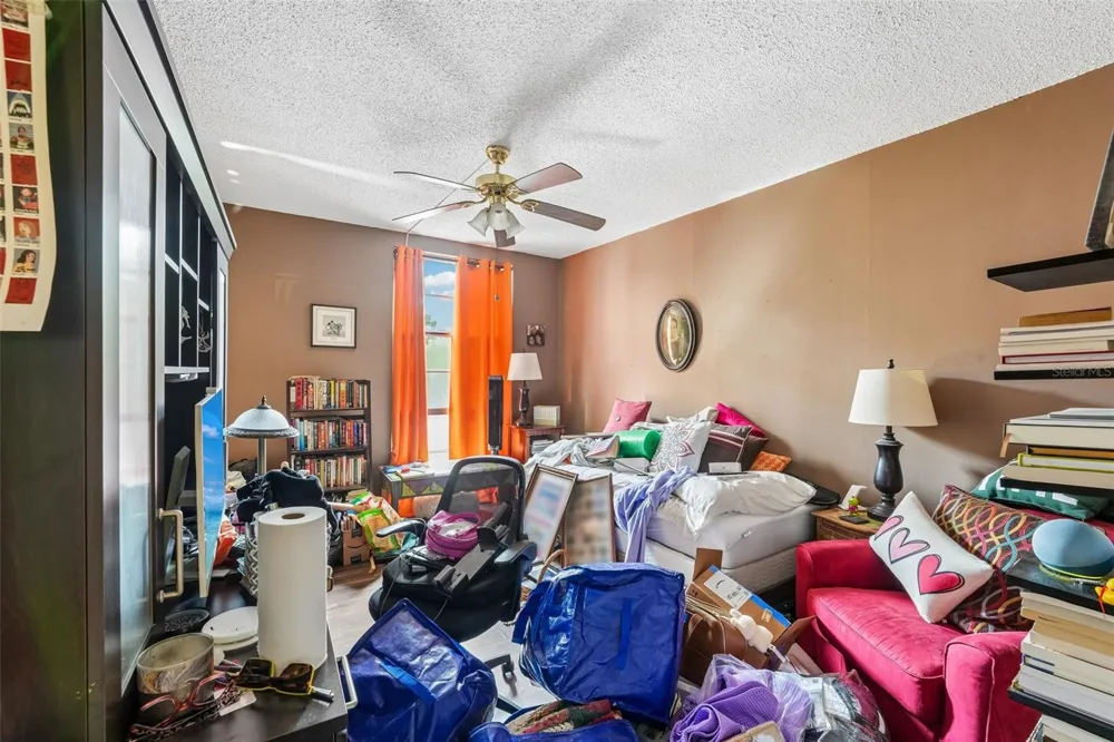 1717 NW 23RD AVENUE #4E Gainesville, FL 32605
