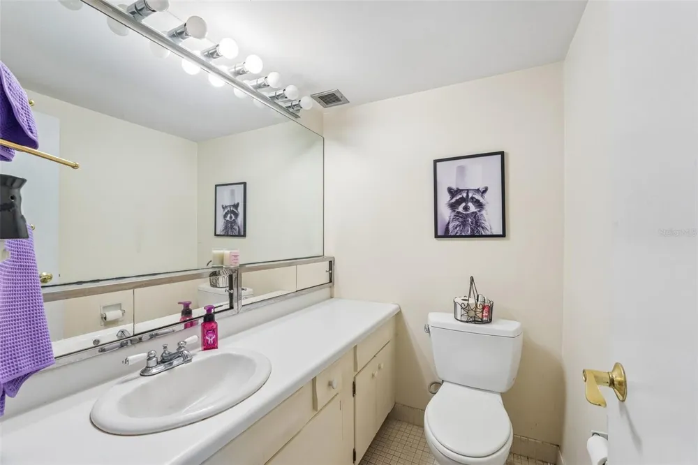 1717 NW 23RD AVENUE #4E Gainesville, FL 32605