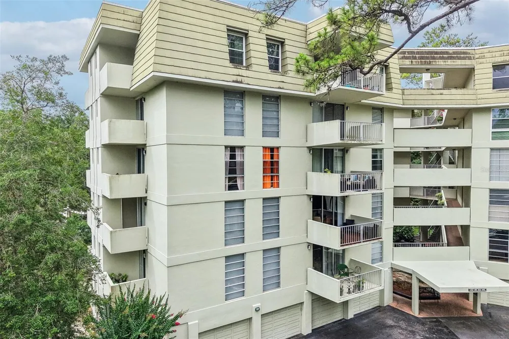 1717 NW 23RD AVENUE #4E Gainesville, FL 32605
