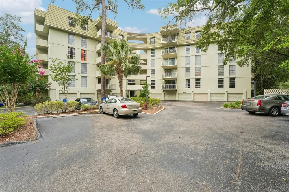1717 NW 23RD AVENUE #4E Gainesville, FL 32605