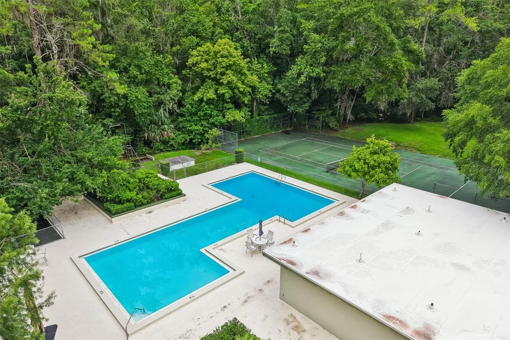 1717 NW 23RD AVENUE #4E Gainesville, FL 32605