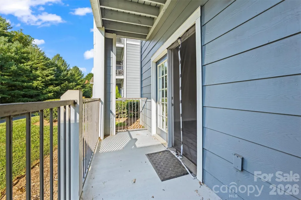100 Vista Lake Drive #3 Candler, NC 28715