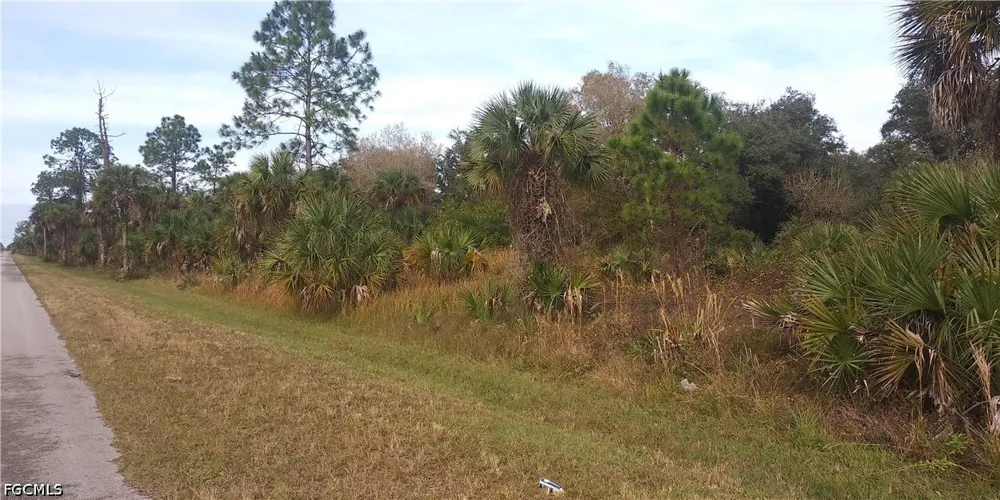30 AVENUE SE Naples, FL 34117