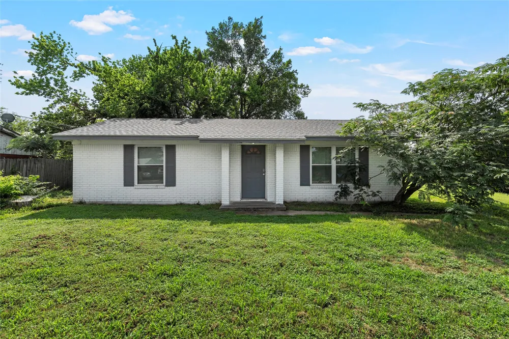 406 S Narcissus Kosse, TX 76653