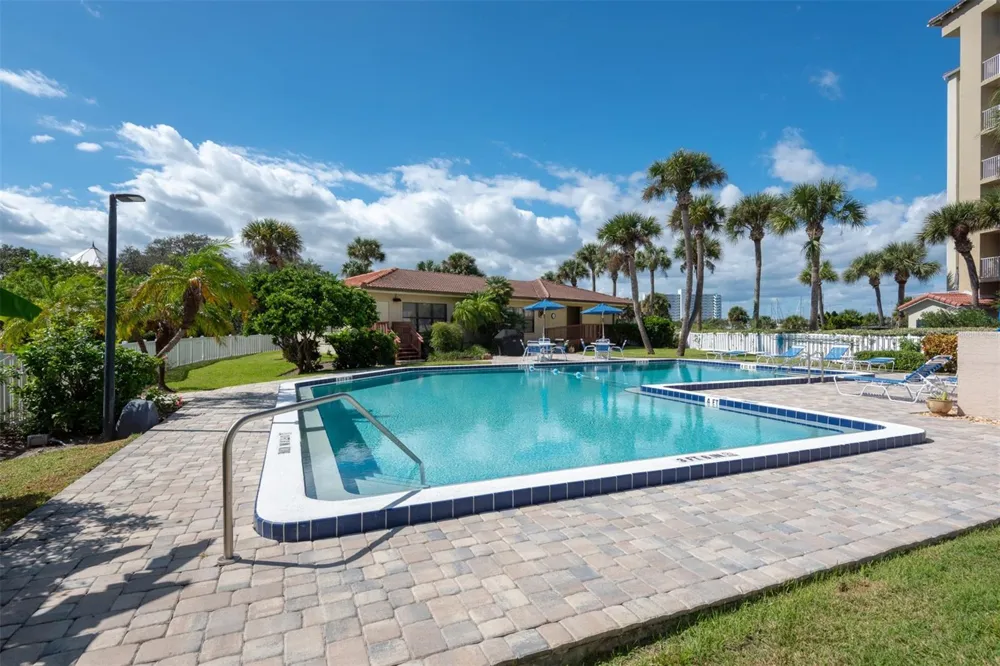 533 MARINA POINT DRIVE #533 Daytona Beach, FL 32114