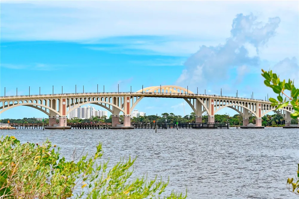 533 MARINA POINT DRIVE #533 Daytona Beach, FL 32114