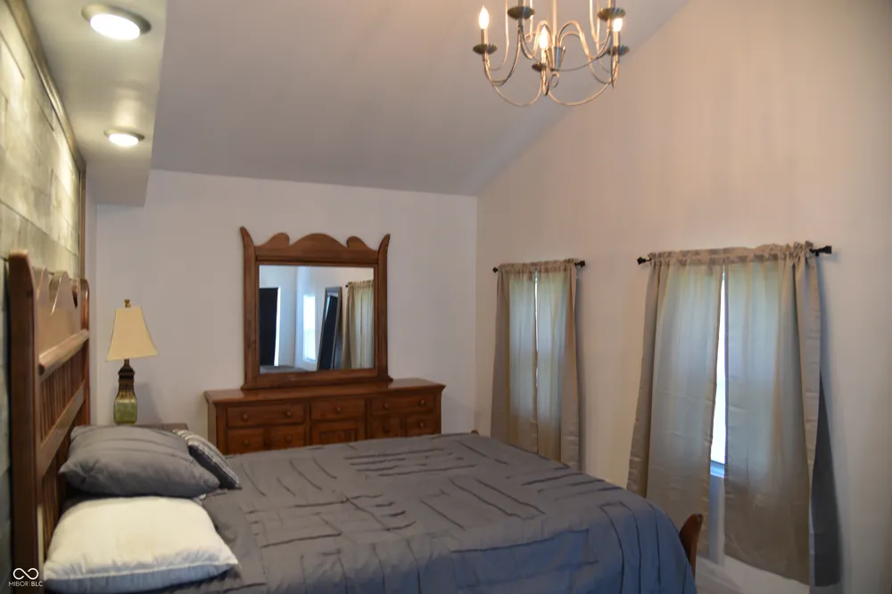 614 W Allen Street Bloomington, IN 47403