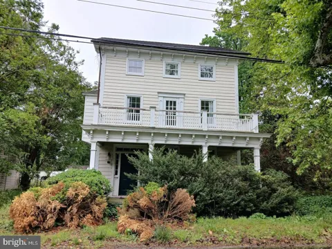 107 2ND STREET