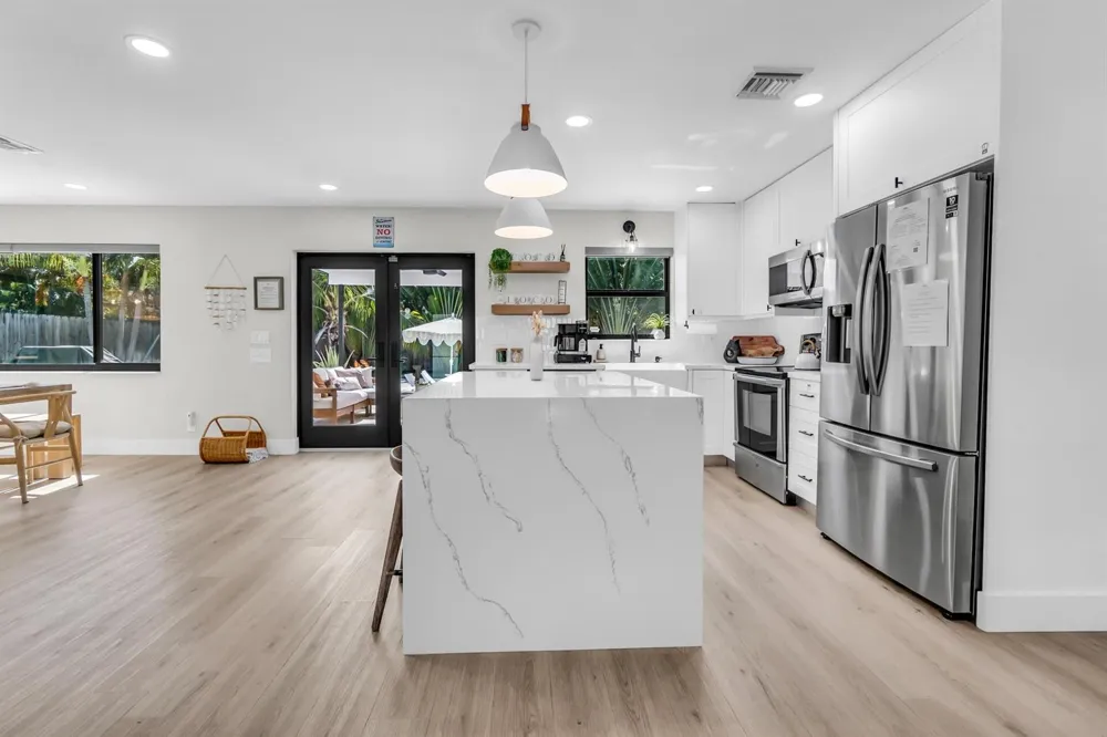 300 SE 8th Avenue Deerfield Beach, FL 33441