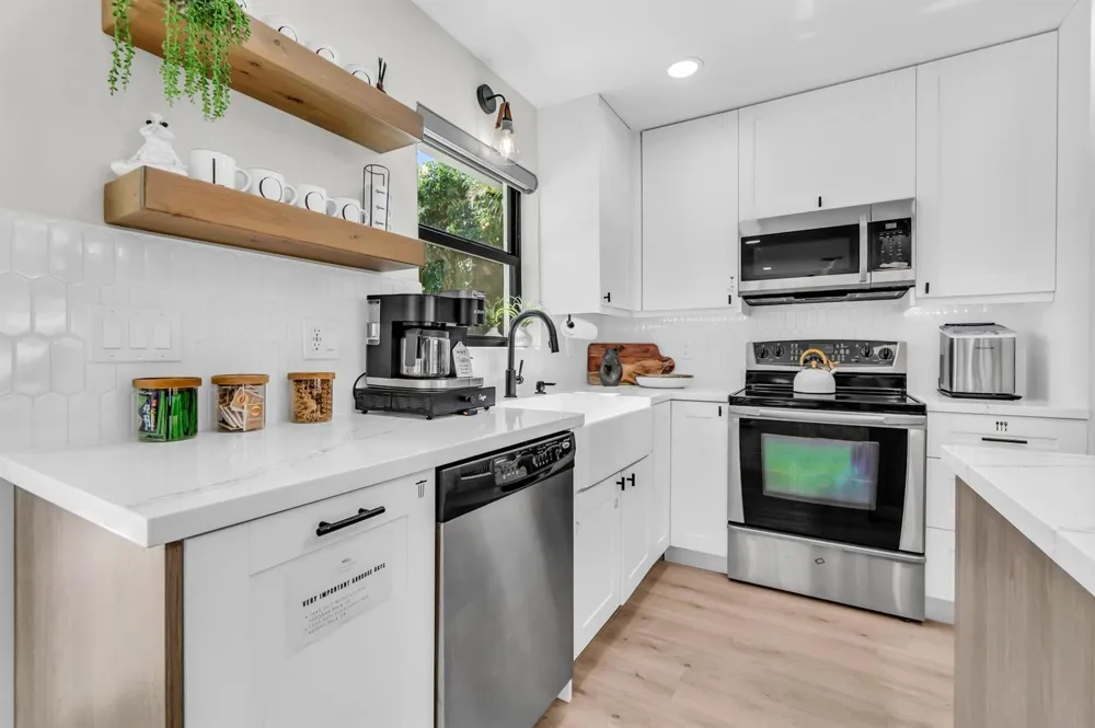 300 SE 8th Avenue Deerfield Beach, FL 33441