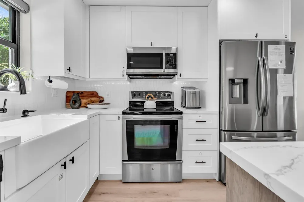 300 SE 8th Avenue Deerfield Beach, FL 33441