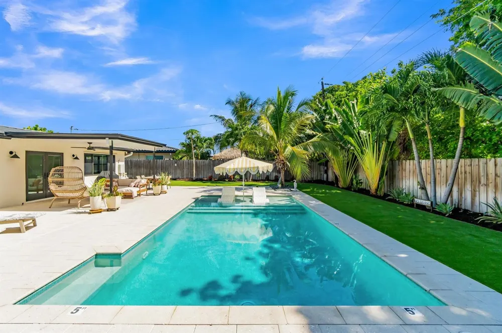 300 SE 8th Avenue Deerfield Beach, FL 33441