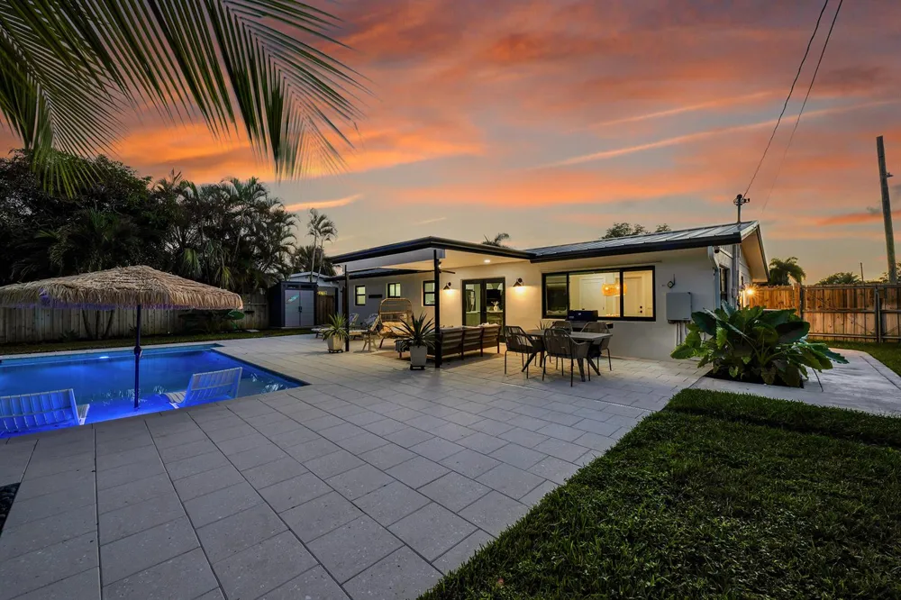 300 SE 8th Avenue Deerfield Beach, FL 33441