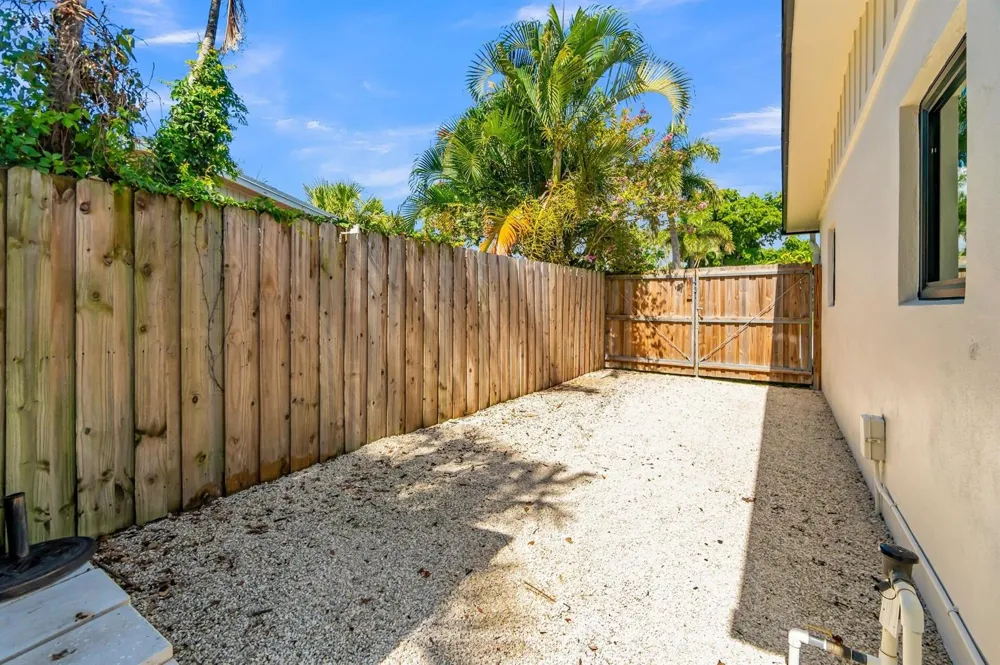 300 SE 8th Avenue Deerfield Beach, FL 33441
