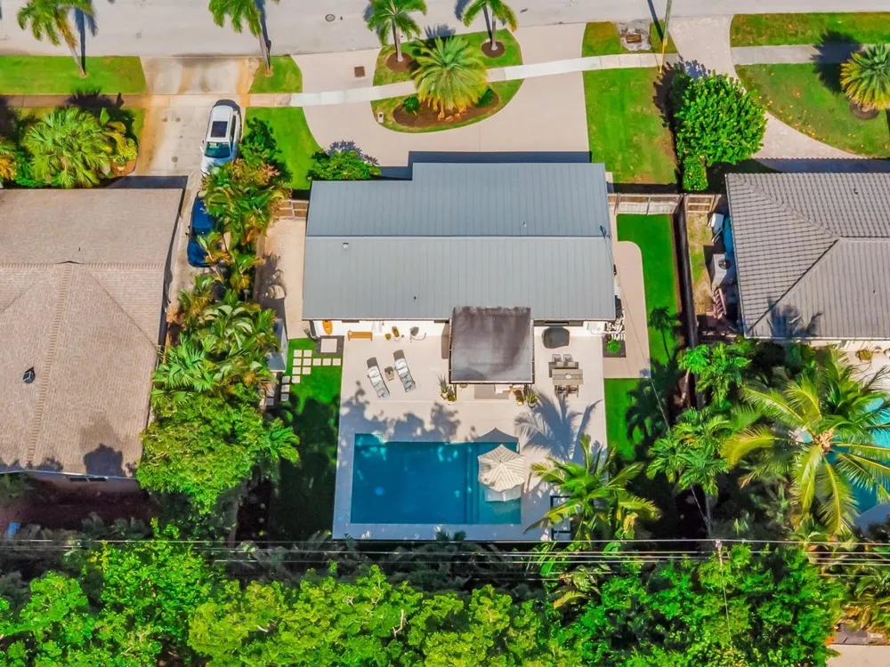 300 SE 8th Avenue Deerfield Beach, FL 33441