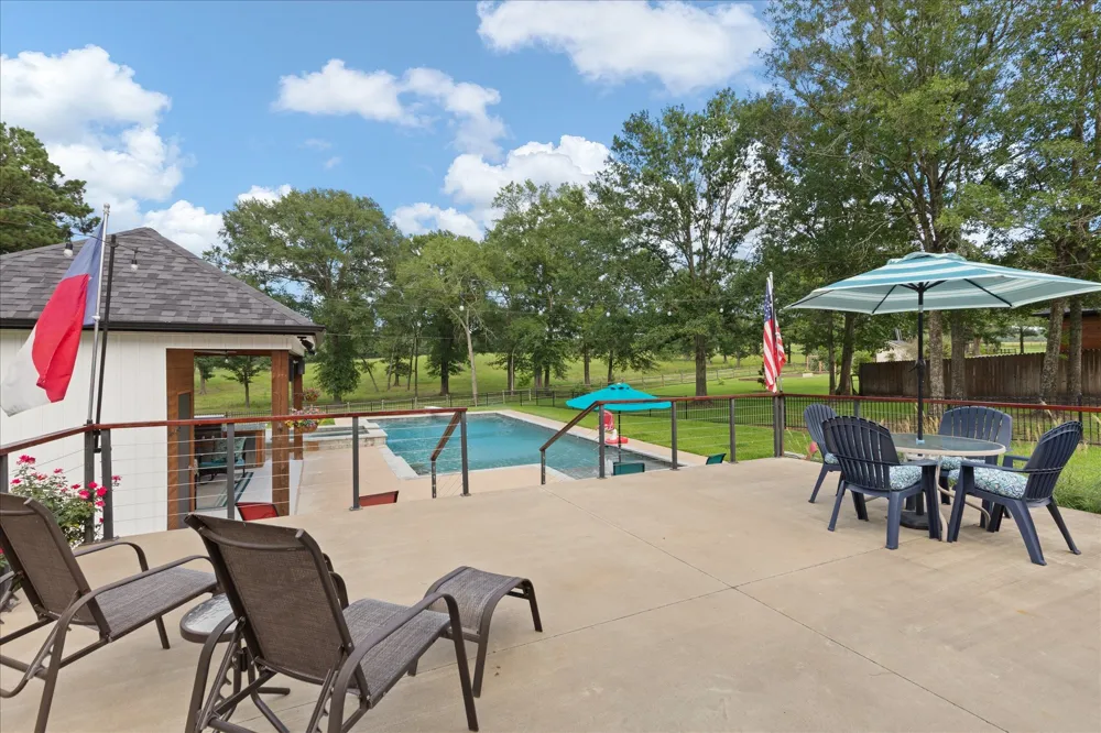 350 Pecan Creek Drive Henderson, TX 75654