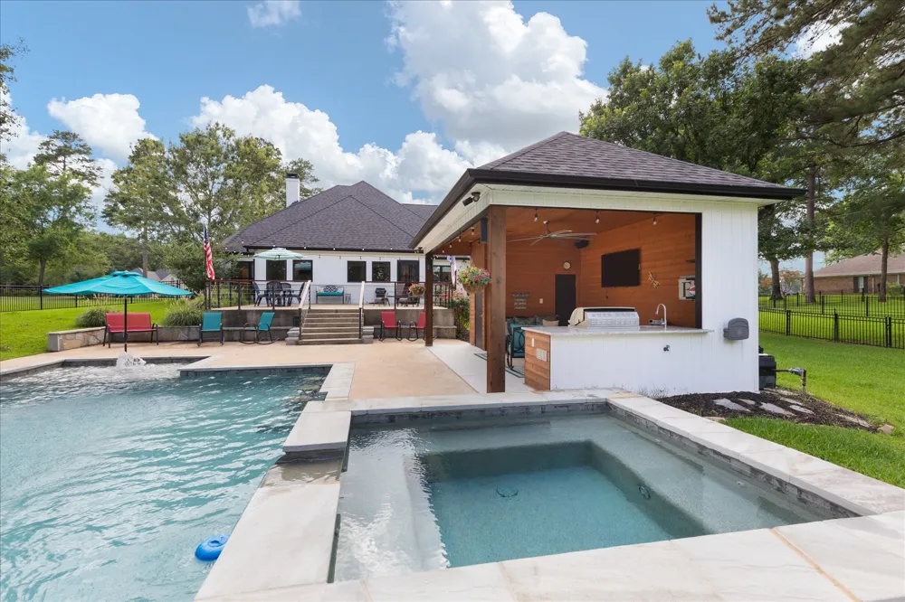 350 Pecan Creek Drive Henderson, TX 75654