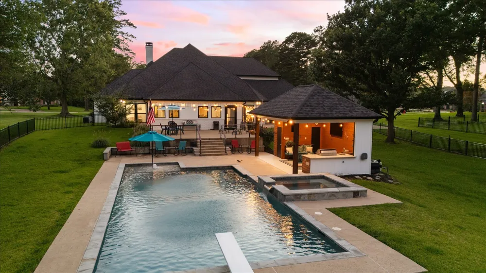 350 Pecan Creek Drive Henderson, TX 75654