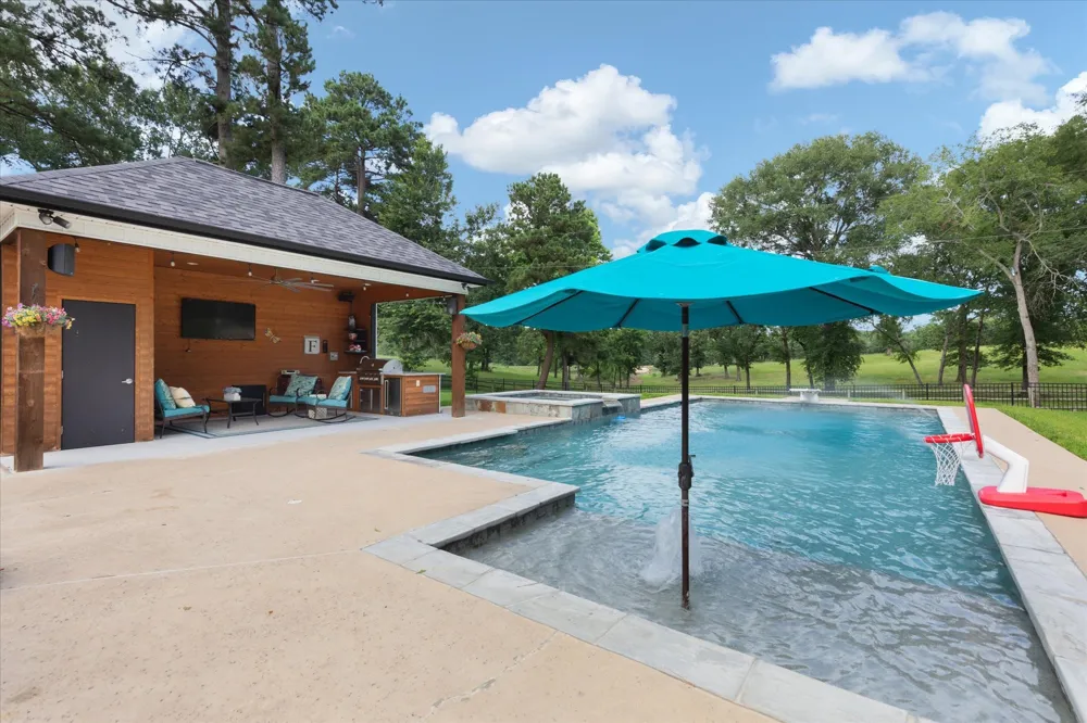 350 Pecan Creek Drive Henderson, TX 75654