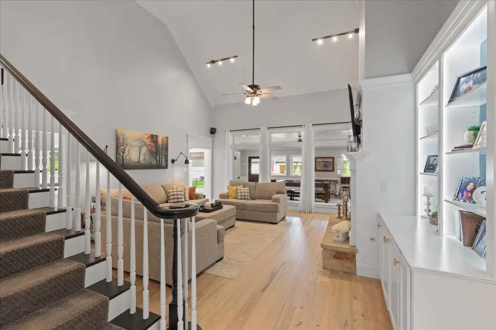 350 Pecan Creek Drive Henderson, TX 75654