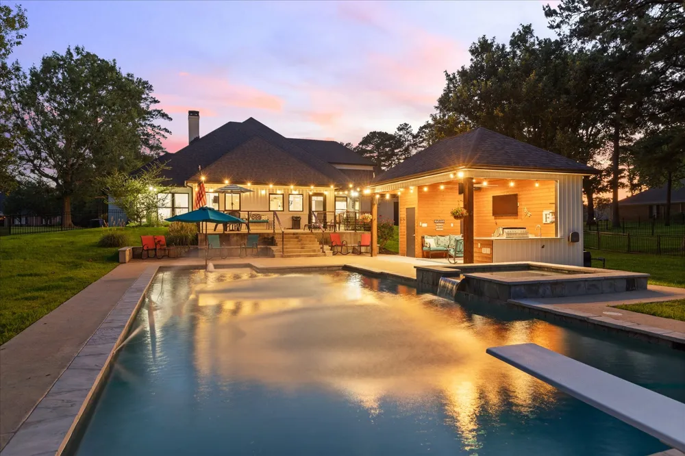 350 Pecan Creek Drive Henderson, TX 75654