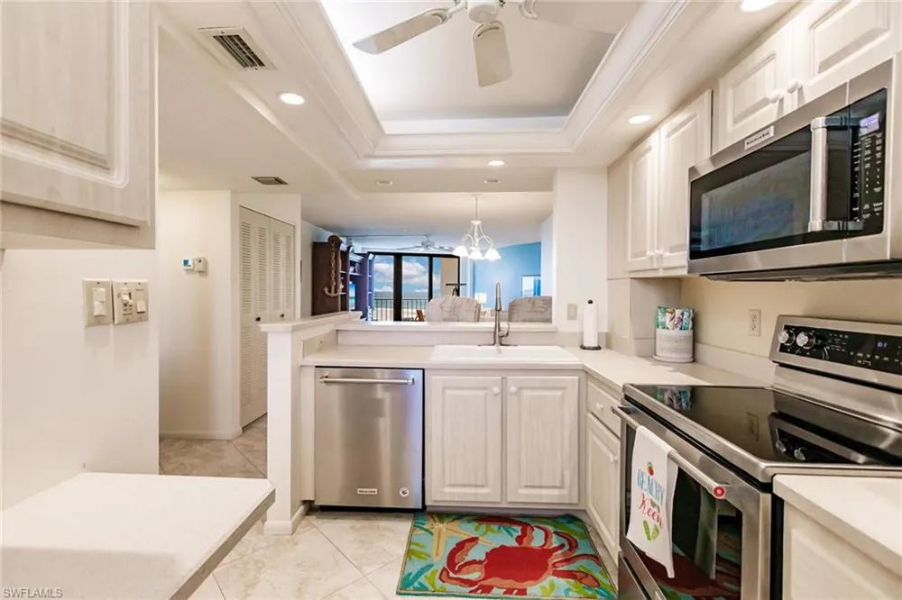 260 Seaview Court #904 Marco Island, FL 34145