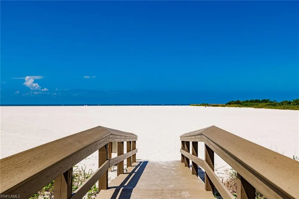 260 Seaview Court #904 Marco Island, FL 34145