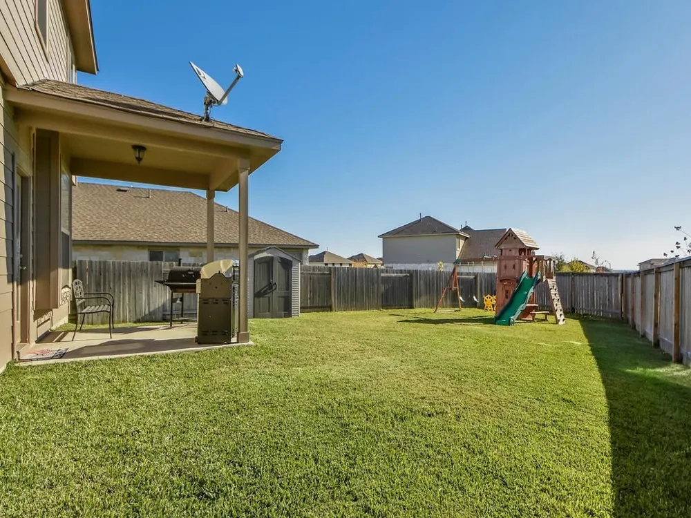 1100 April Meadows Loop Georgetown, TX 78626