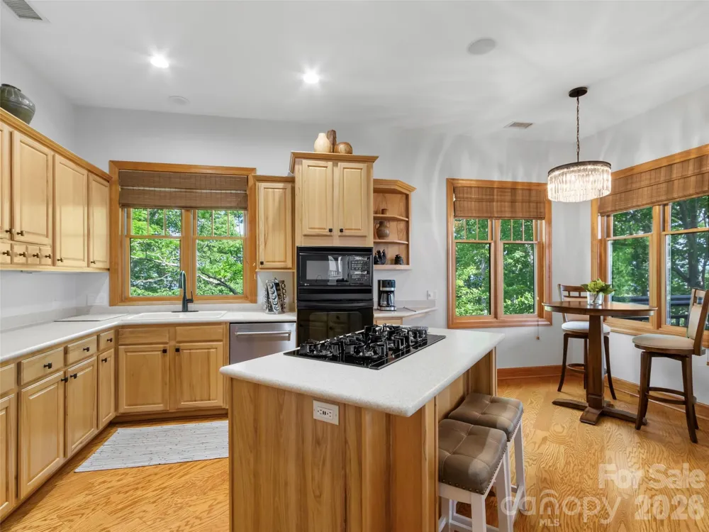 115 Stoney Falls Loop #D1 Burnsville, NC 28714