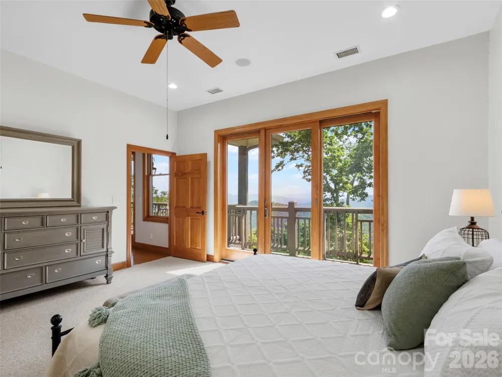 115 Stoney Falls Loop #D1 Burnsville, NC 28714