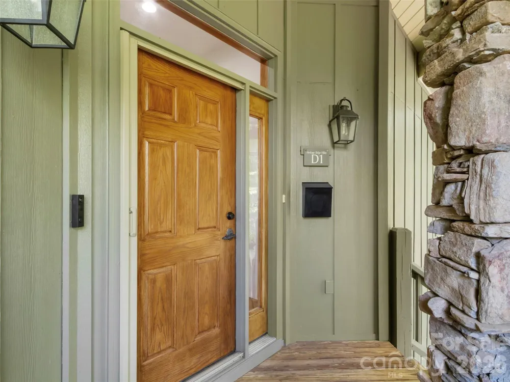 115 Stoney Falls Loop #D1 Burnsville, NC 28714