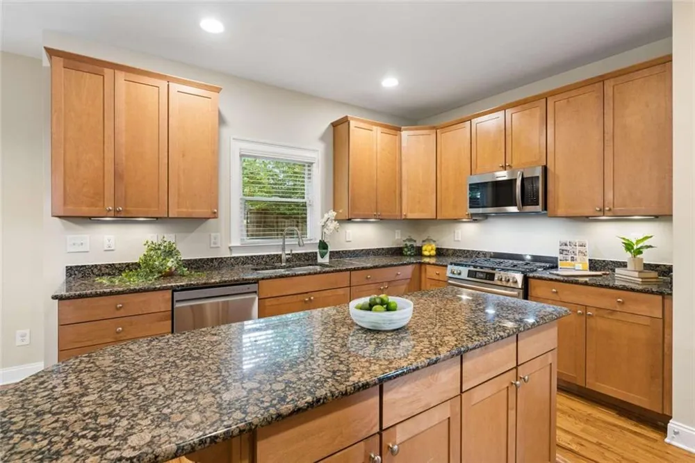 280 3rd Avenue Avondale Estates, GA 30002