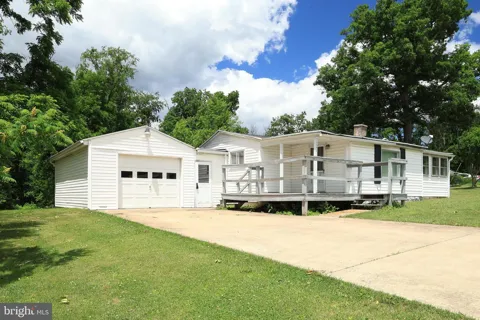 121 MULBARGER LANE