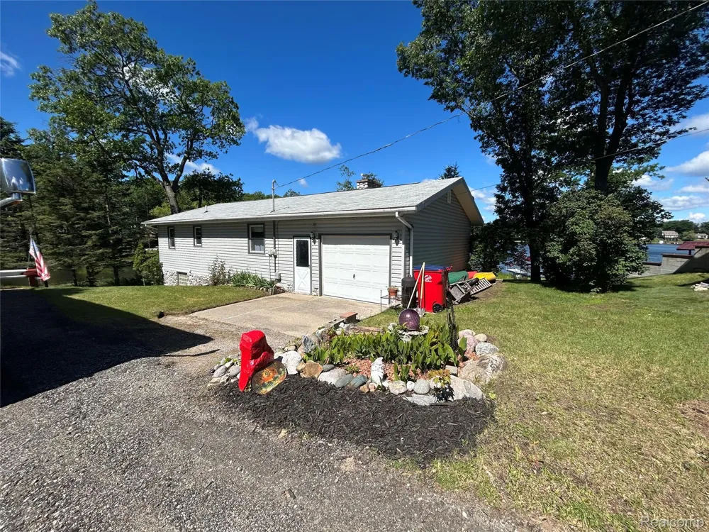 1931 Easy Street Grant Township, MI 48748