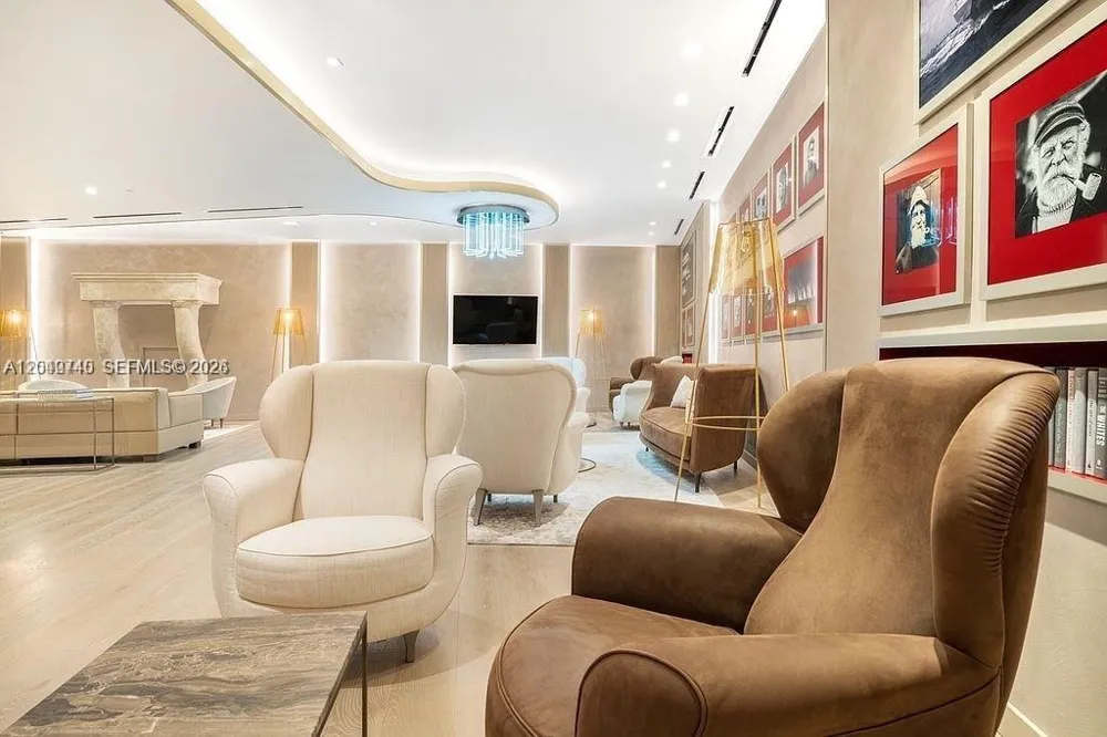 1000 Brickell Plz #4906 Miami, FL 33131