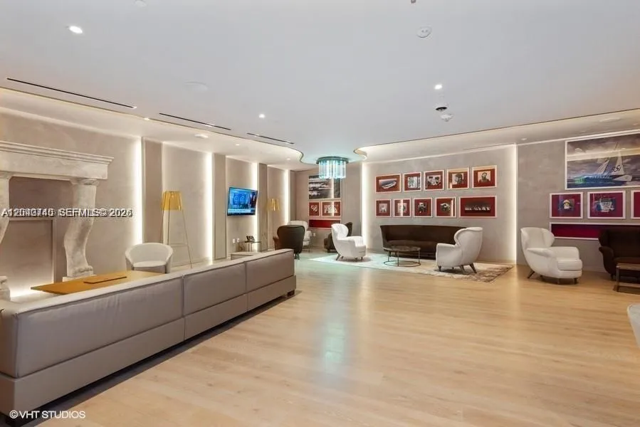 1000 Brickell Plz #4906 Miami, FL 33131