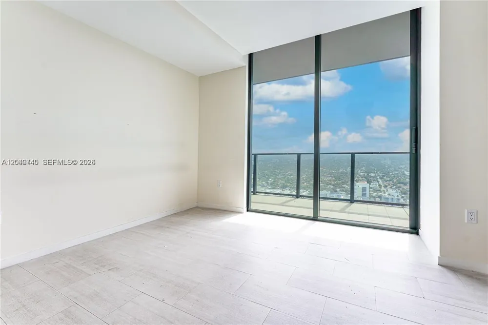 1000 Brickell Plz #4906 Miami, FL 33131