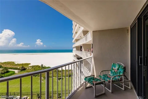 Seaview Court #904