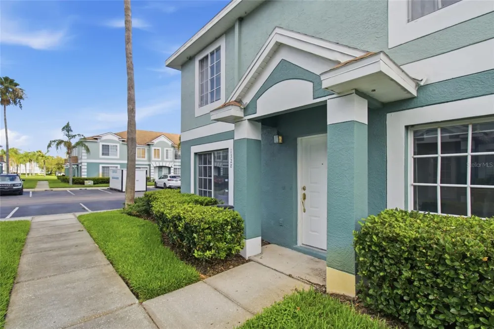 1328 TWILRIDGE PLACE Brandon, FL 33511