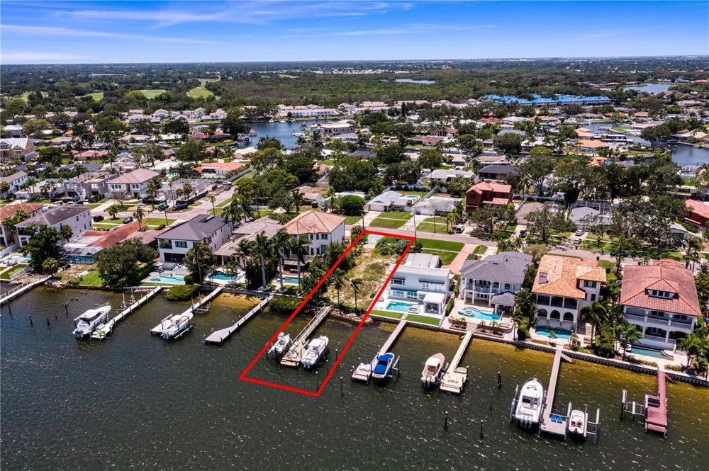 6527 BAYOU GRANDE BLVD NE St Petersburg, FL 33702