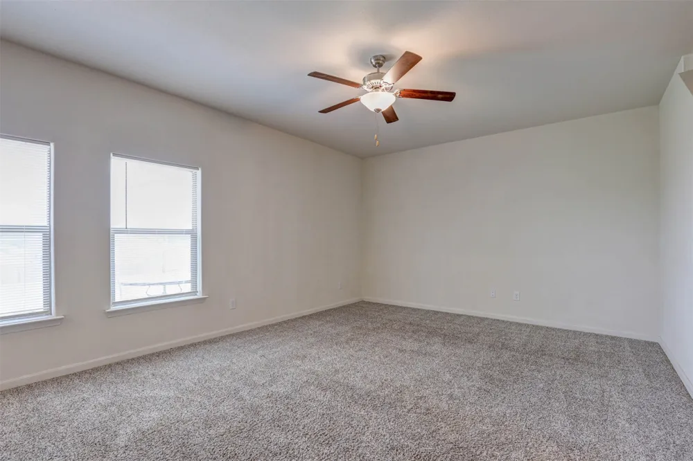 203 Drifter Drive Newark, TX 76071