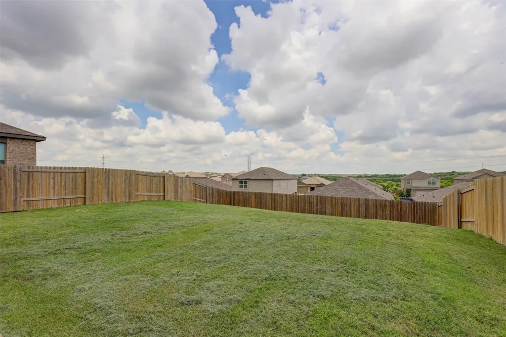 203 Drifter Drive Newark, TX 76071