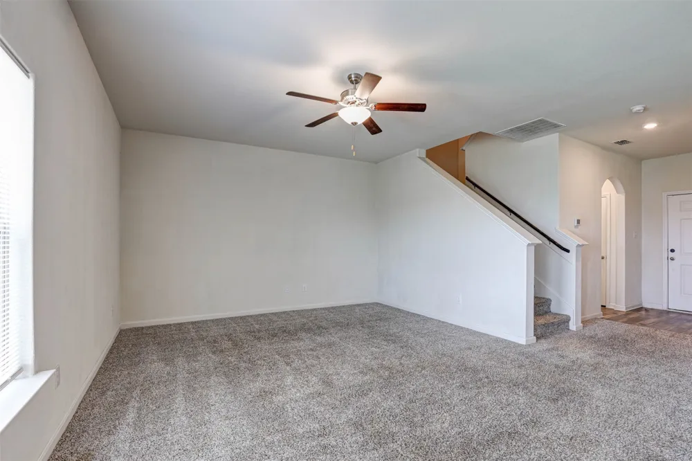 203 Drifter Drive Newark, TX 76071